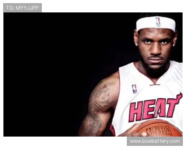 《从詹姆斯到库里：篮球明星如何塑造全球体育文化与商业帝国》