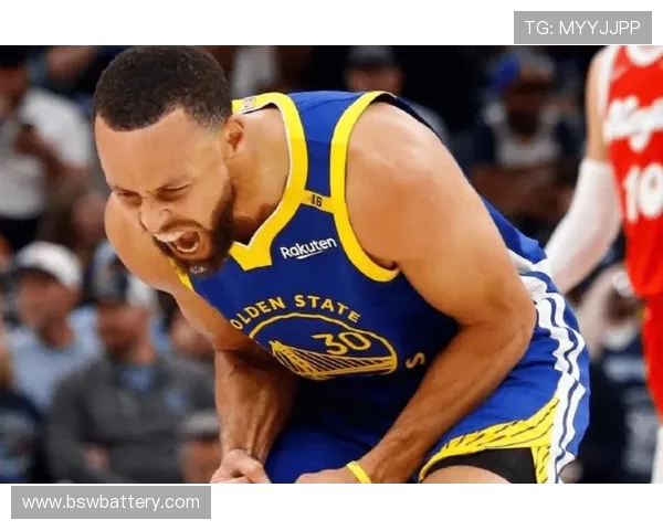 勇士力克雷霆迎来新赛季首胜 库里带领球队展现强大韧性