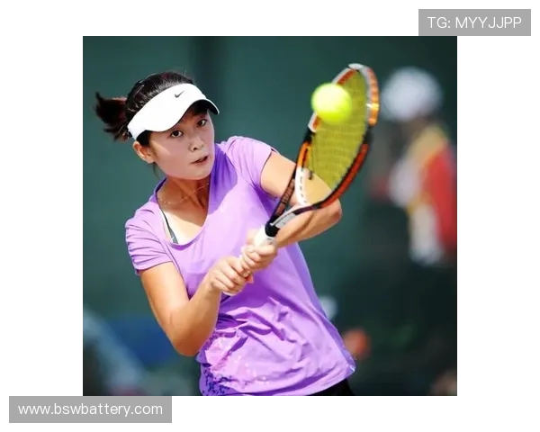 南京网球队荣登网球节奏排行榜第十位展现出色竞技实力与团队风采 南京网球队荣登网球节奏排行榜第十位展现出色竞技实力与团队风采